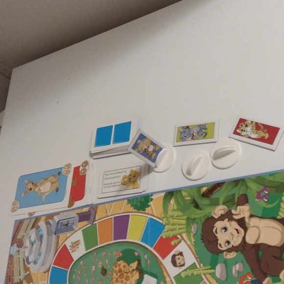 Garanimals fun at the zoo board game - Picture 2 of 15